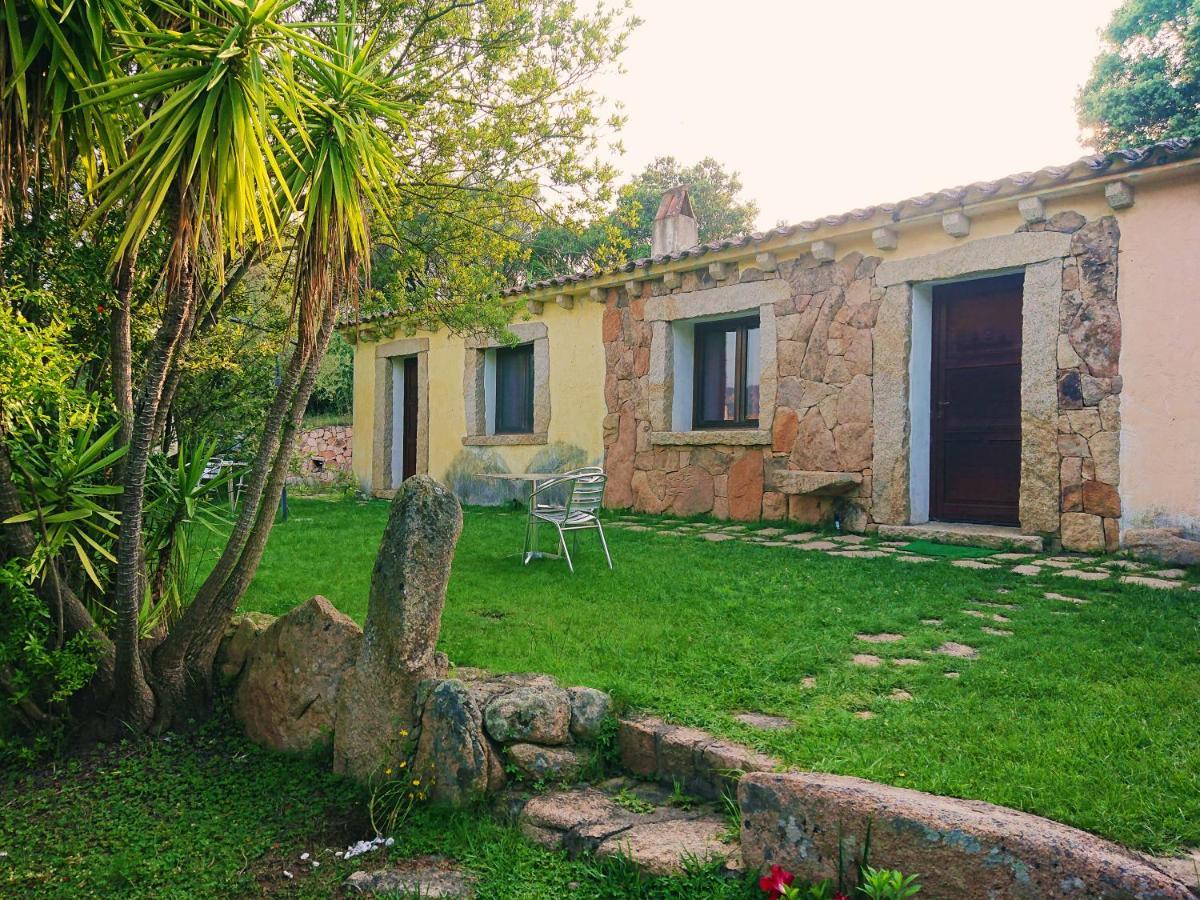 מונטי Agriturismo Desole מראה חיצוני תמונה